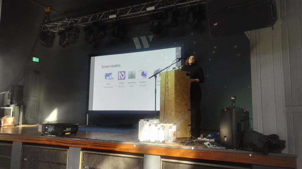 Leonie showing off screen readers